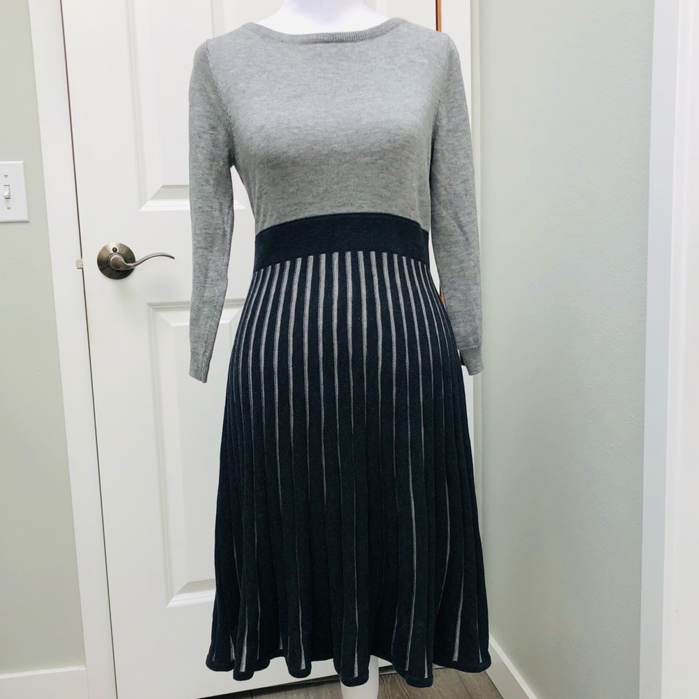 VICKY TIEL LONG SLEEVE KNEE LENGTH KNIT DRESS GREY XS